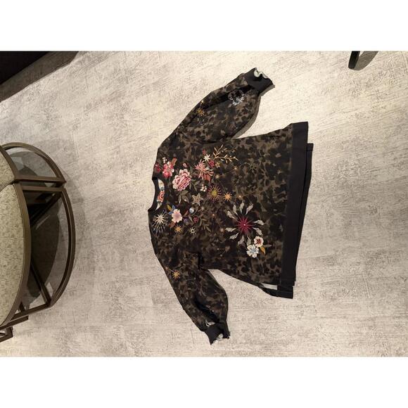 NWOT Johnny Was CELESTIN embroidered SIDE SLIT SWEATSHIRT az XL - Picture 2 of 6